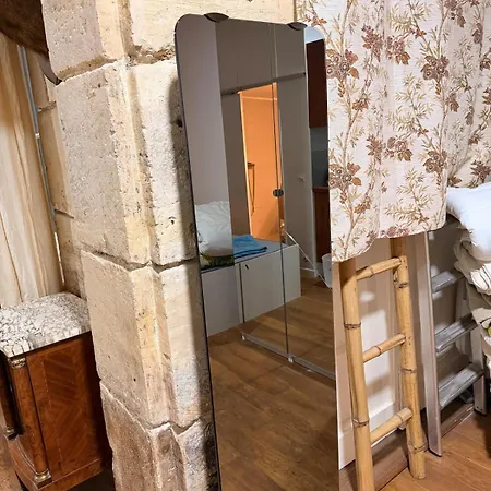 En Pierre Proche De Notre Dame De Appartamento